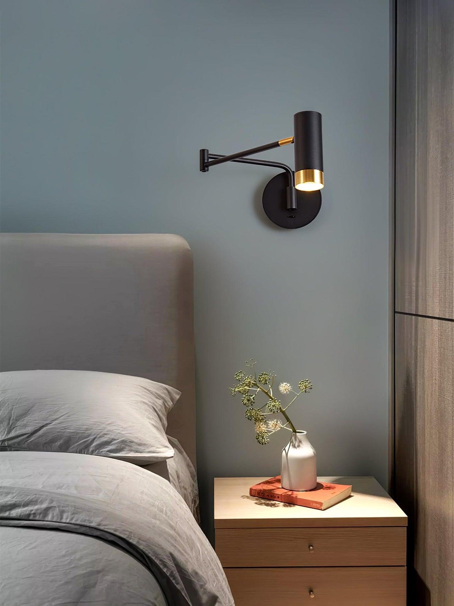 Adjustable Arm Wall Light | Noxord
