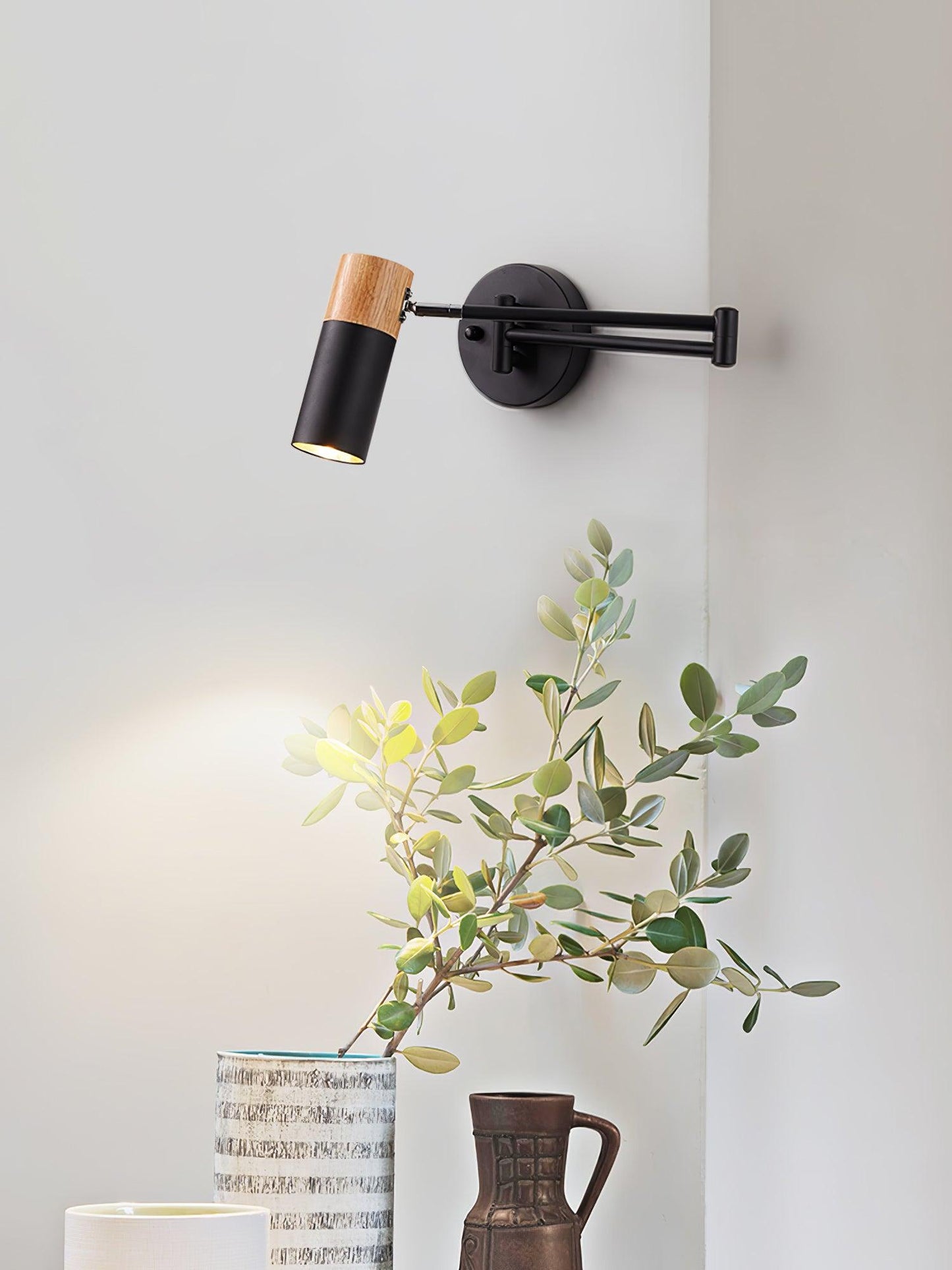 Adjustable Arm Wall Light | Noxord