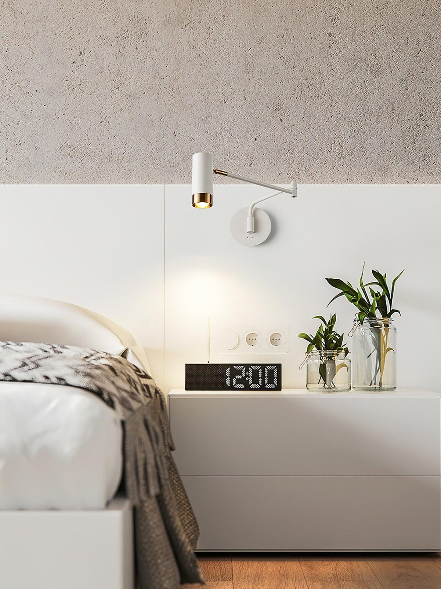 Adjustable Arm Wall Light | Noxord