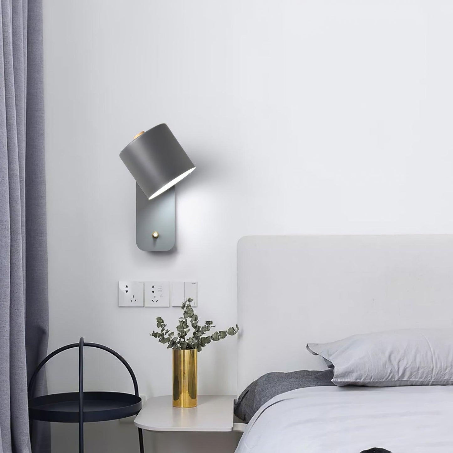 Adjustable Round Wall Mount Lamp
