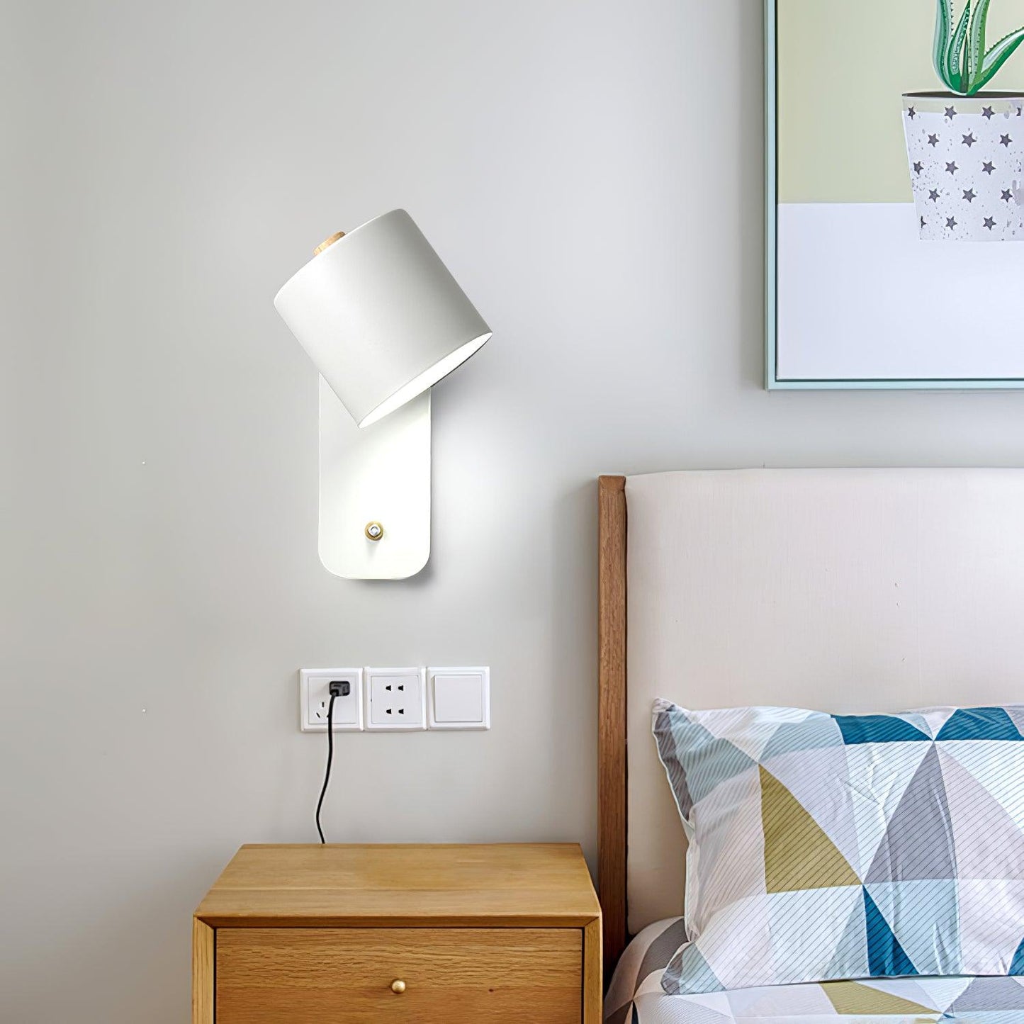 Adjustable Round Wall Mount Lamp