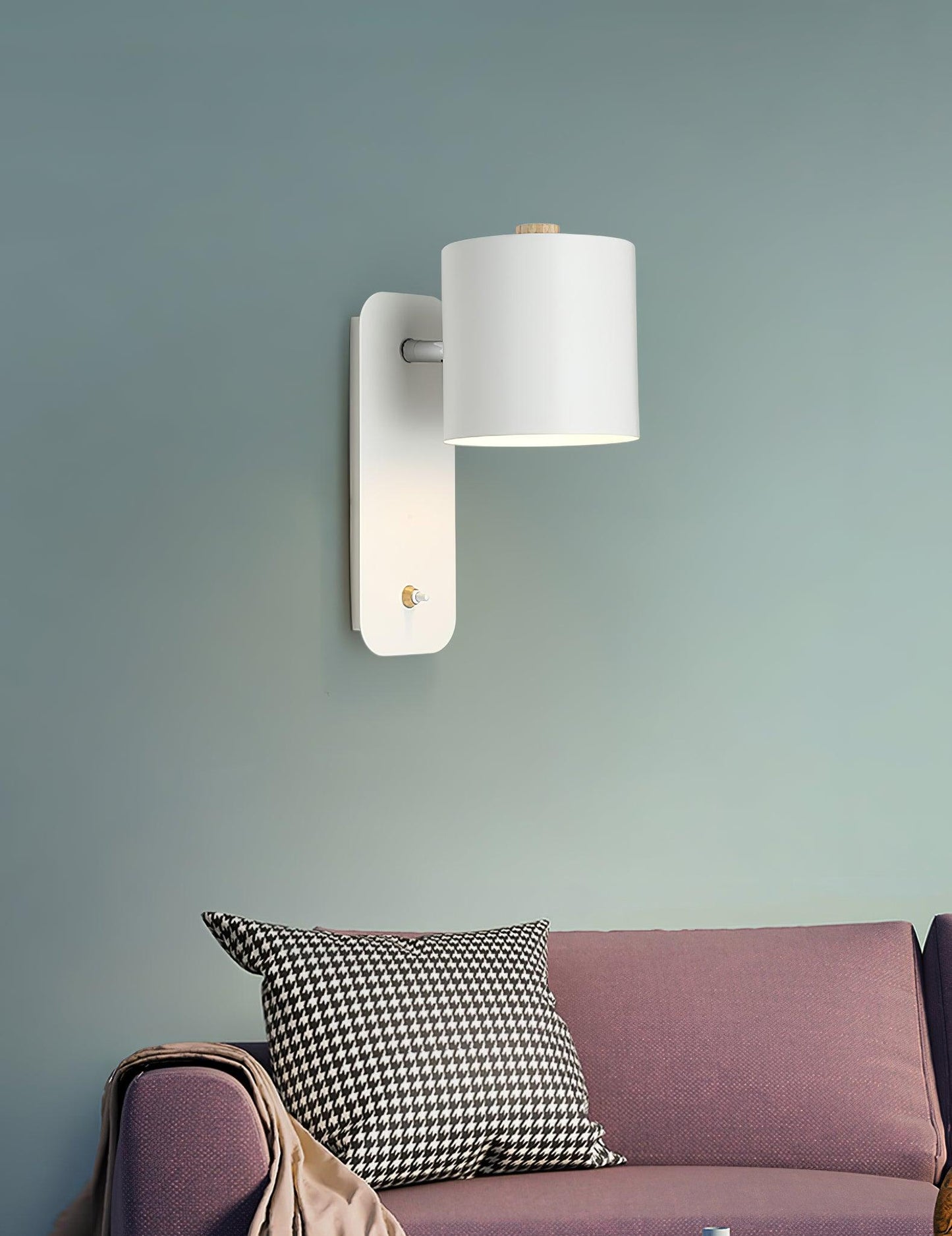 Adjustable Round Wall Mount Lamp