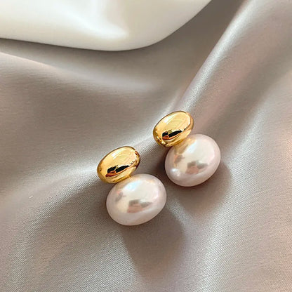 Luxurious Gold Pearl Drop Earrings
