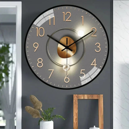 Quiet Traditional Wall Clock
