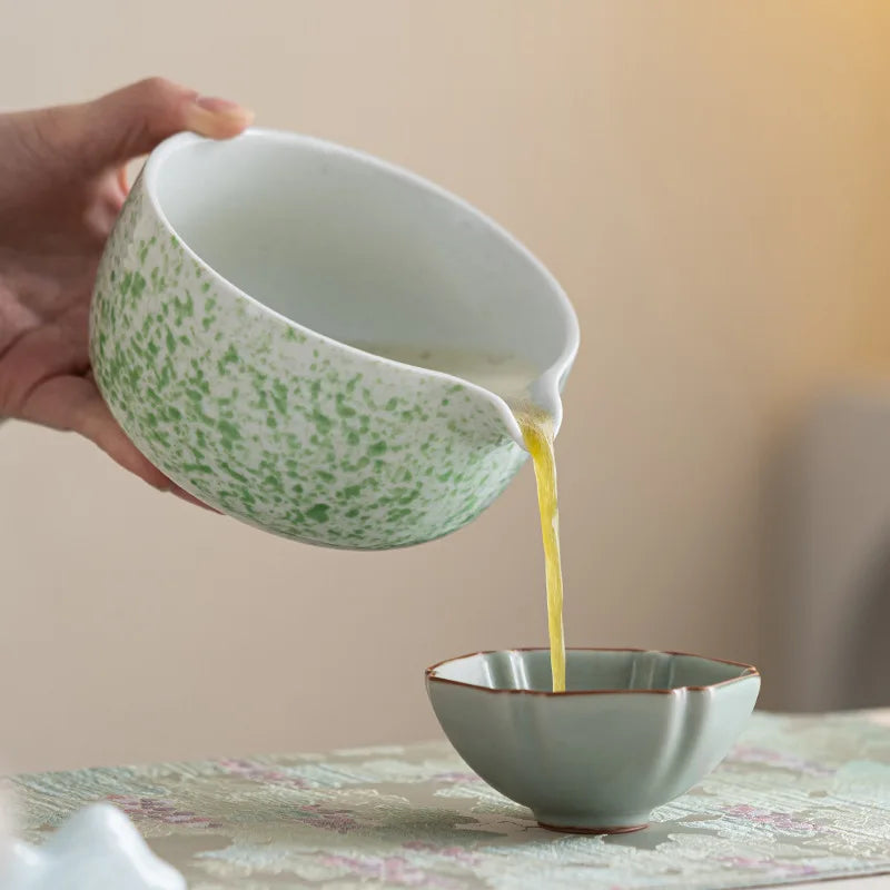 Simple Green Tea Bowl Set with Whisk