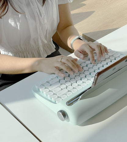 Compact Wireless Mechanical Computer Keyboard