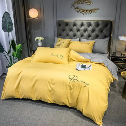 Premium Duvet Cover with Delicate Stitching – Plush and Durable