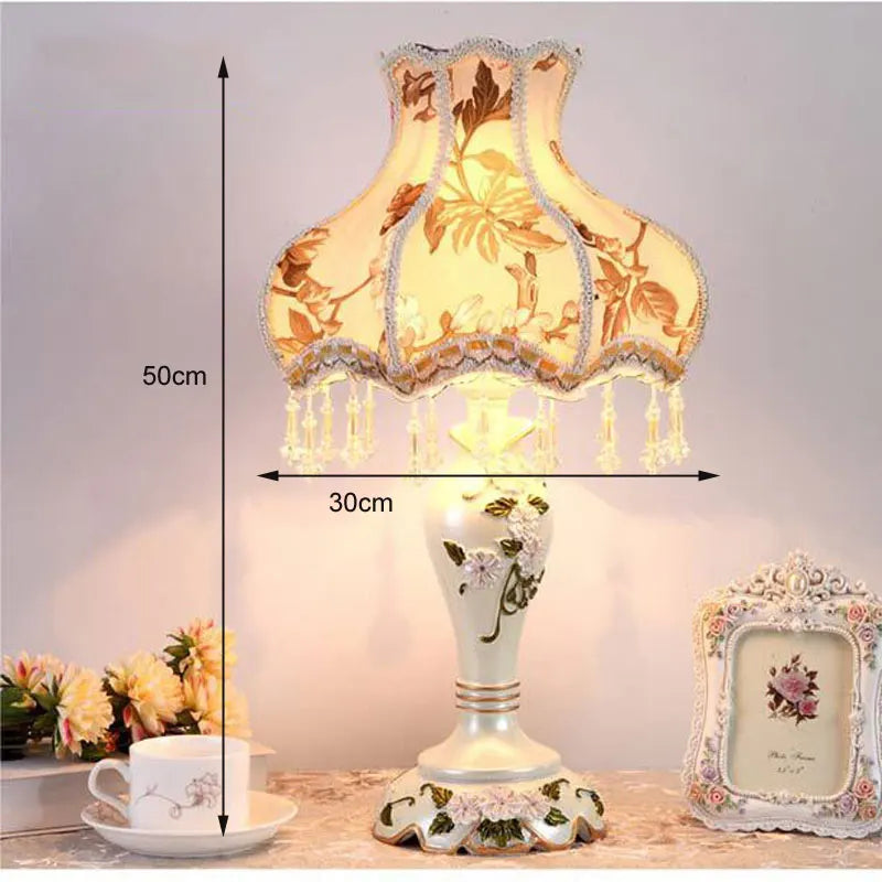 Classic Bedside Table Lamp - Cofik