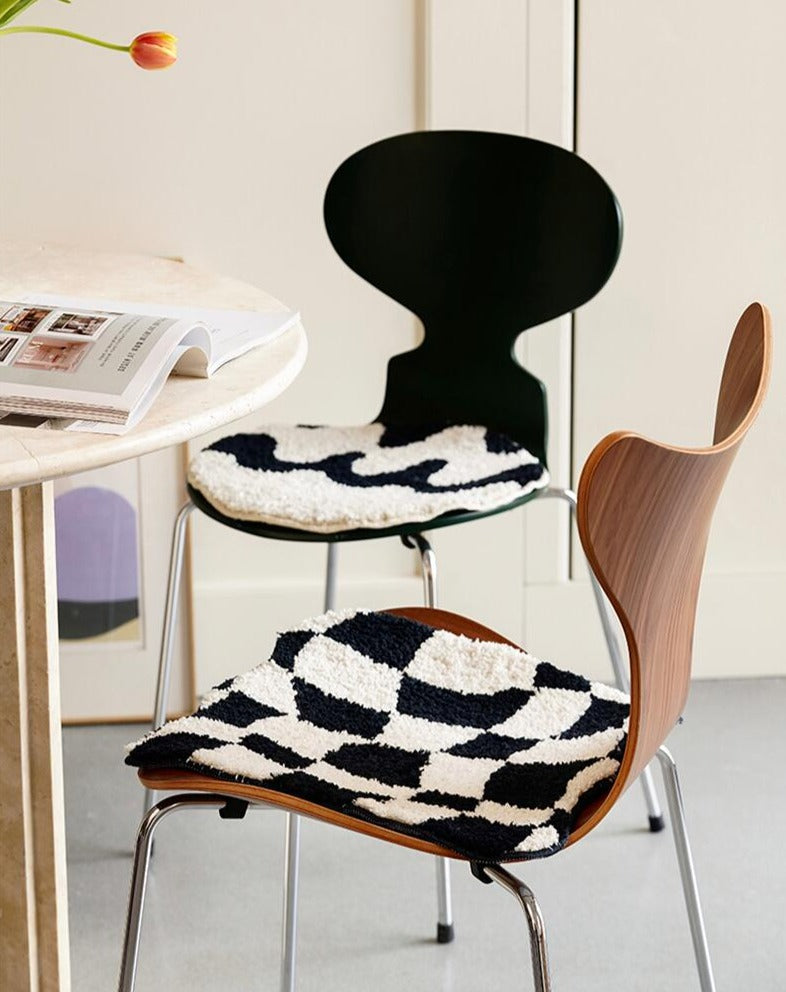 Comfortable Woven Grid Chair Pad