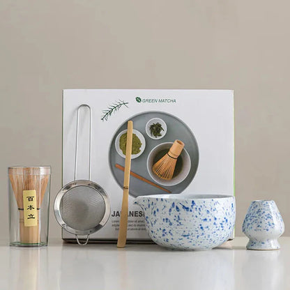 Simple Green Tea Bowl Set with Whisk