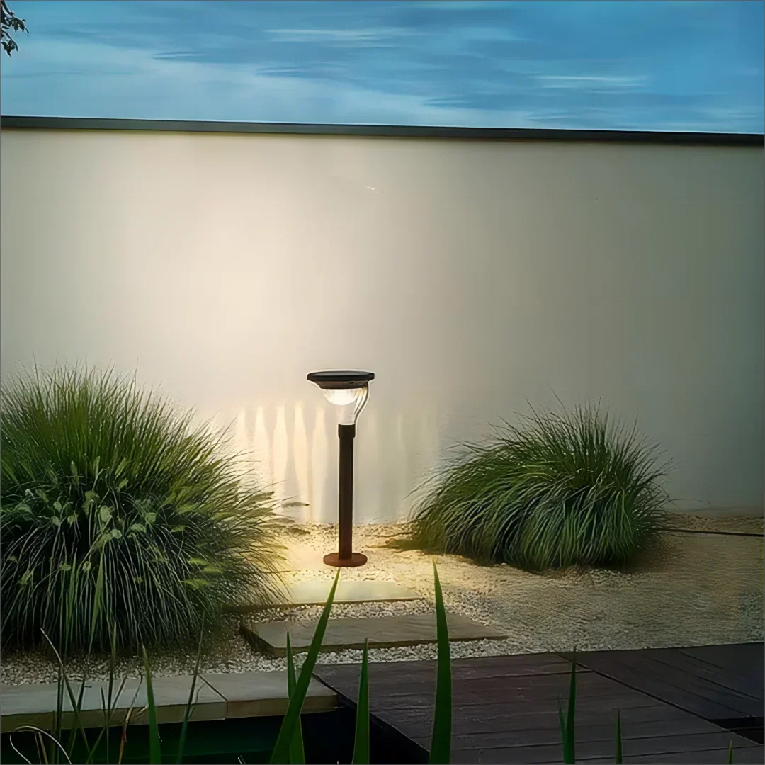 Bright Energy Efficient Garden Lamp