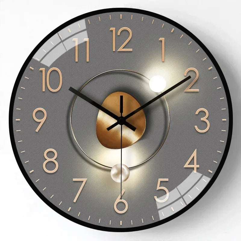 Quiet Traditional Wall Clock