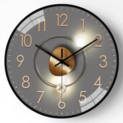 Quiet Traditional Wall Clock