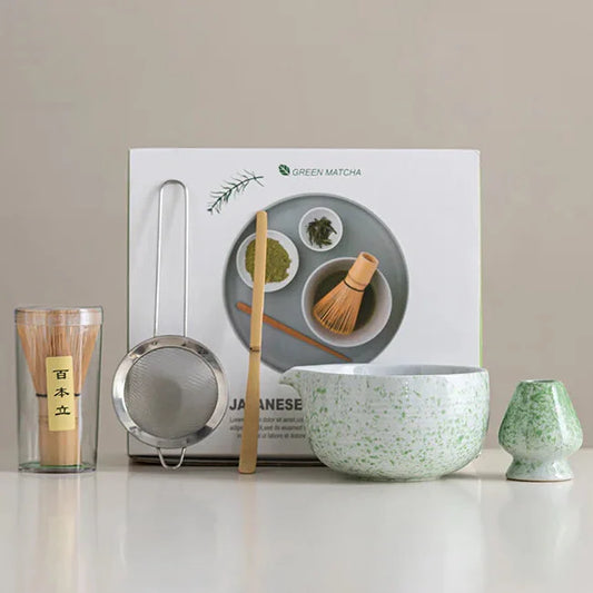 Simple Green Tea Bowl Set with Whisk - Cofik
