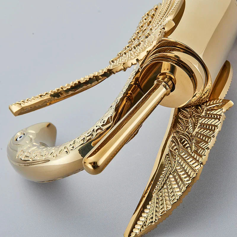 Luxury Chrome Single Handle Bathroom Faucet