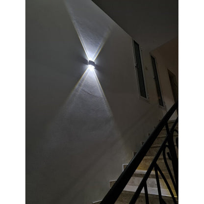 Weatherproof LED Yard Lamp
