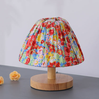 Simple Elegant Metal Floral Desk Lamp