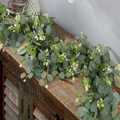 Fresh Green Artificial Eucalyptus Garland Set