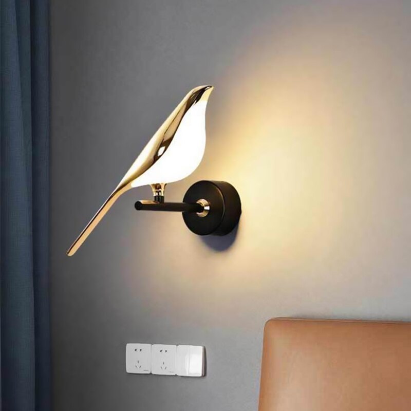 Simple Wood Bird Table Lamp