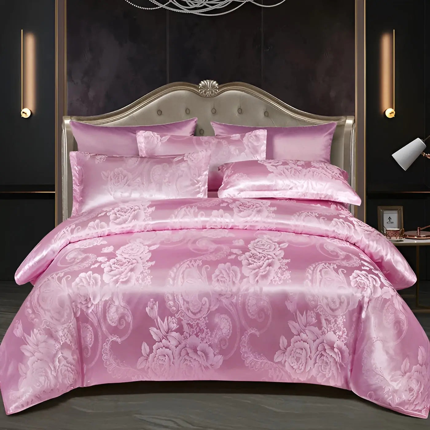 Elegant Soft Jacquard Bedding Set for Master Bedroom