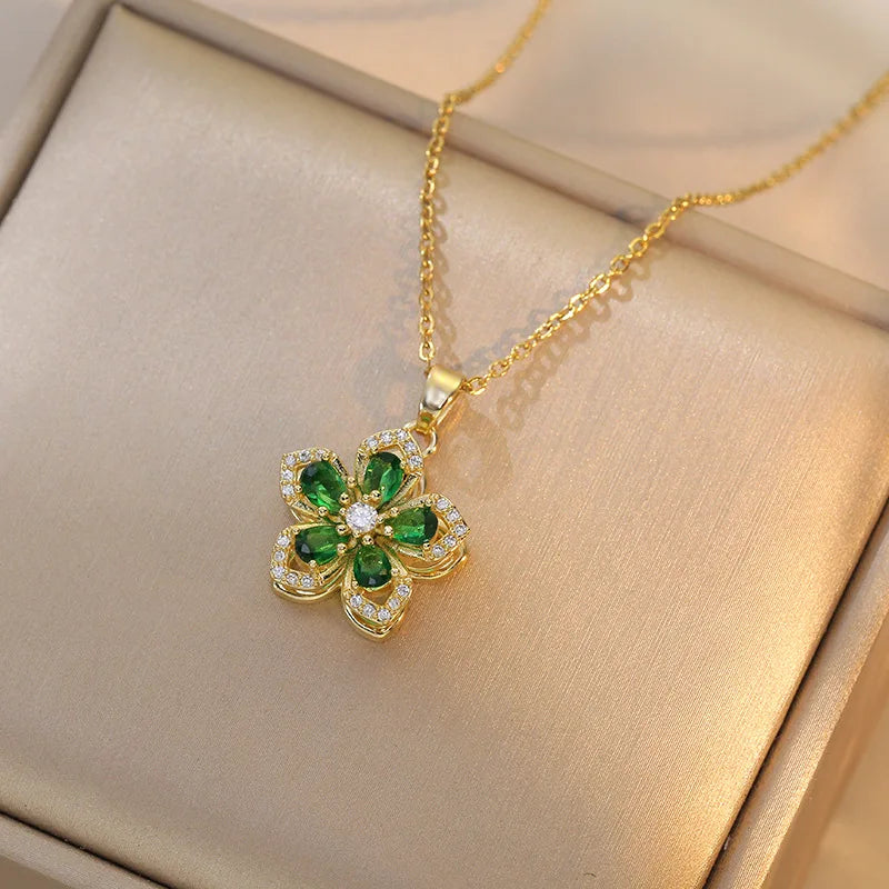 Blooming Floral Pendant Necklace