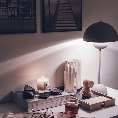 Dimmable Floral Desk Light