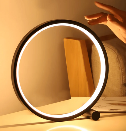 Simple Dimmable Table Lamp