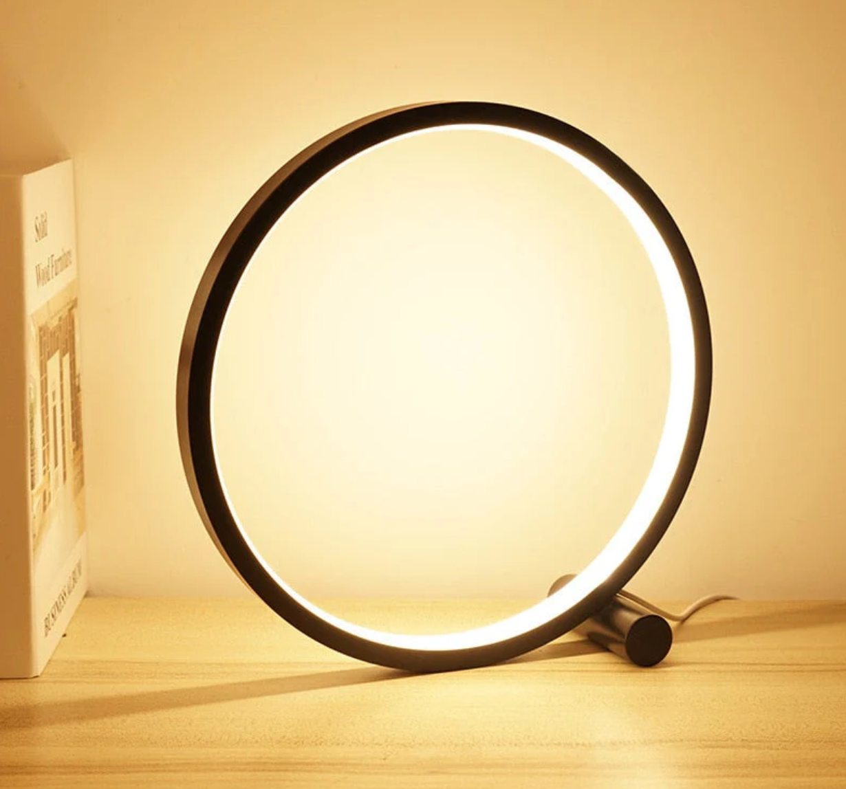 Simple Dimmable Table Lamp