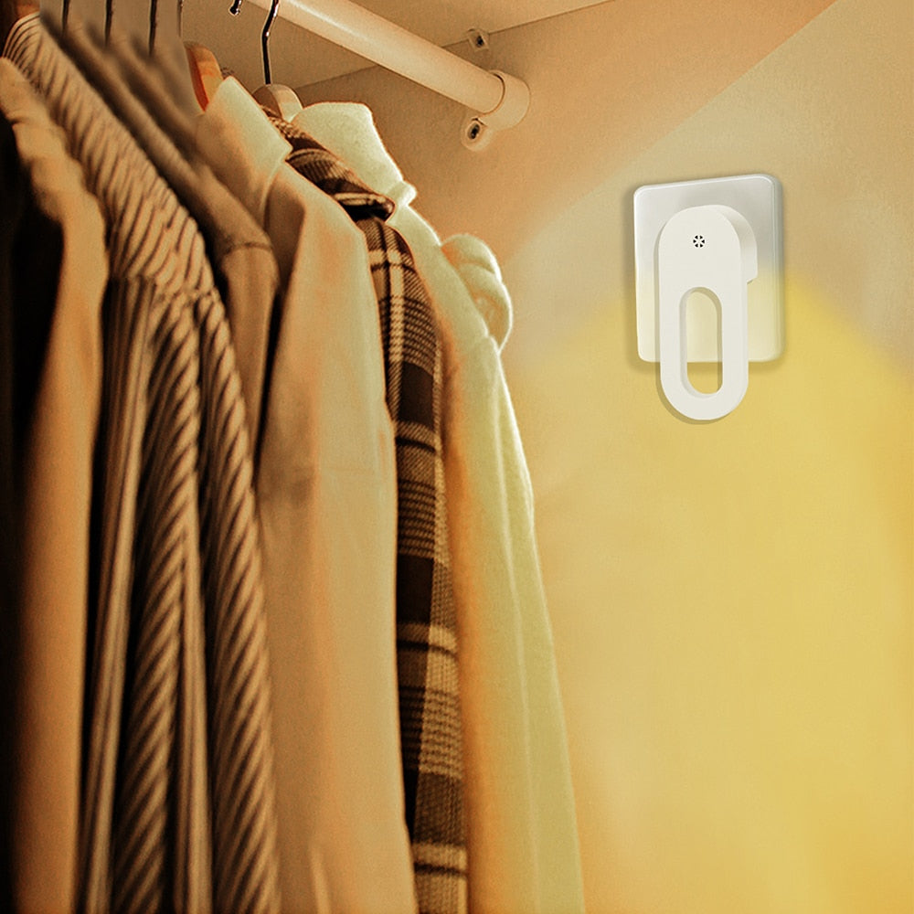 Automatic LED Nightlight Energy Saving Plug Socket