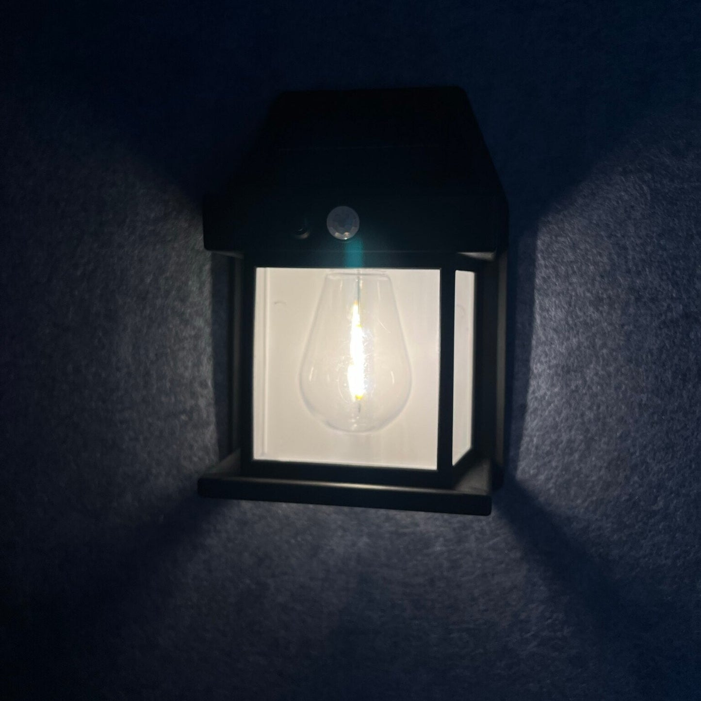 Bright Wireless Energy Saving Wall Lamp