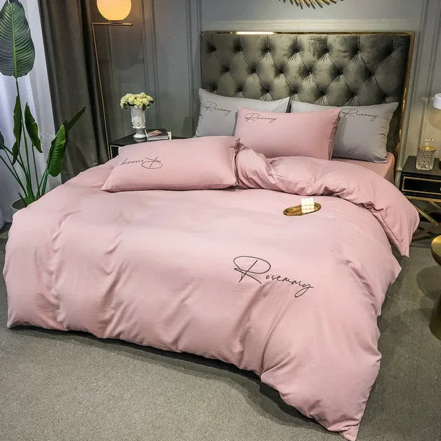 Premium Duvet Cover with Delicate Stitching – Plush and Durable