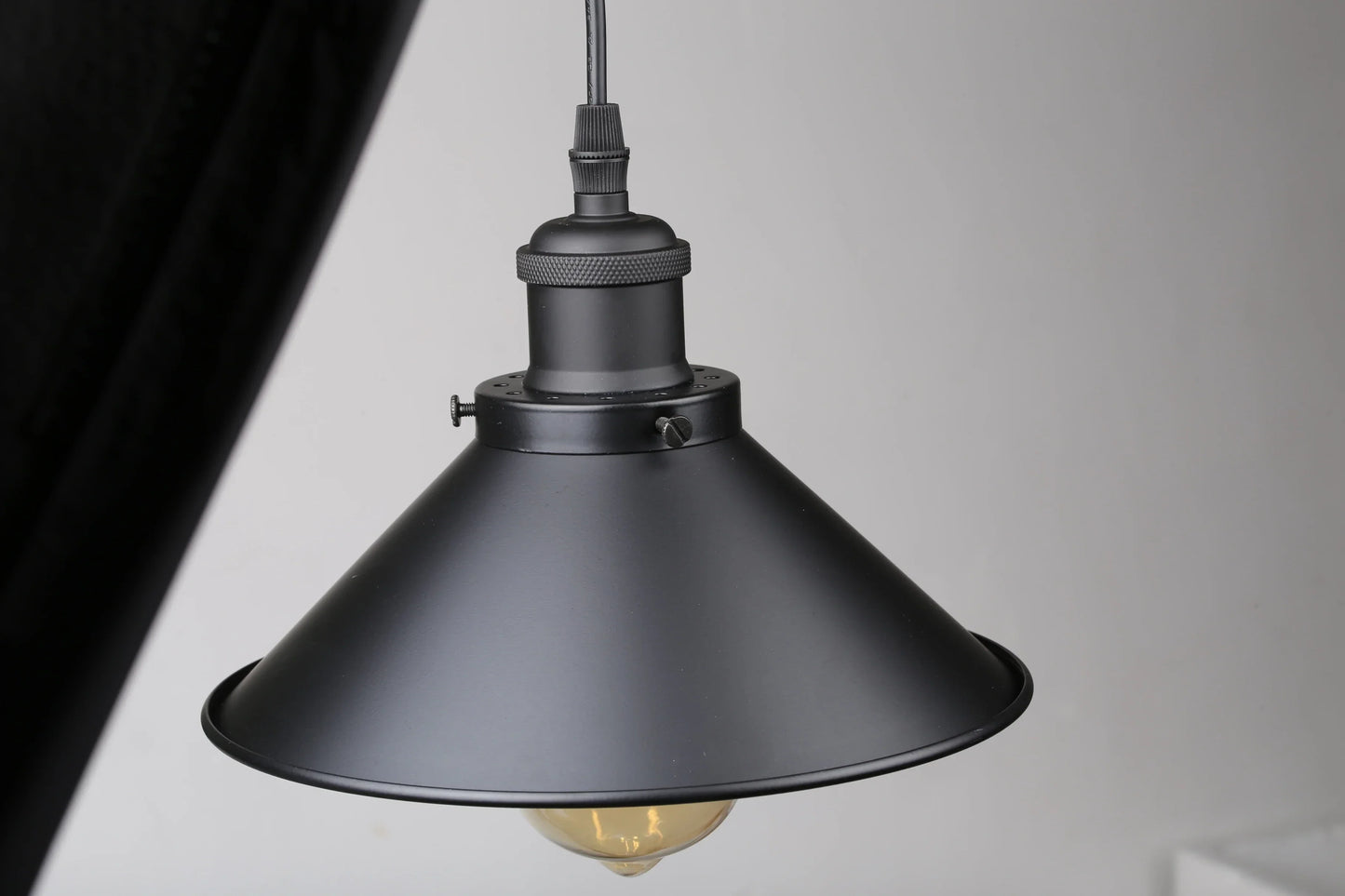 Classic Bronze Pendant Ceiling Lamp