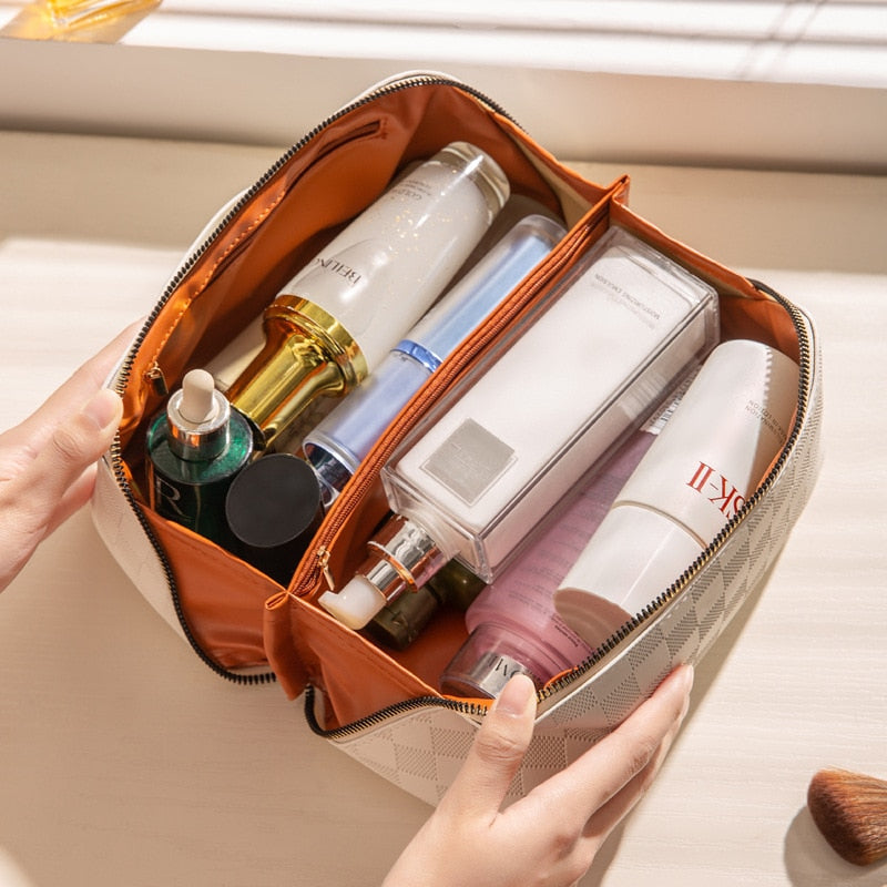 Polka Dot Travel Makeup Pouch – Chic Design