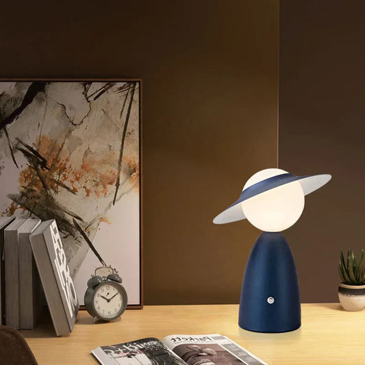 Unique Man Figurine Desk Lamp - Cofik