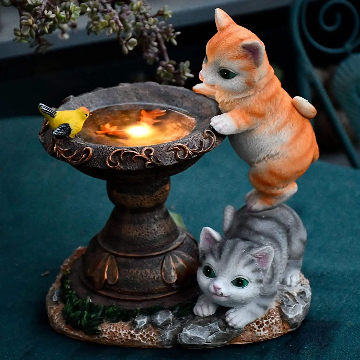 Colorful Cat Figurine Table Lamp