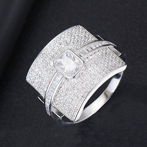 Elegant Gold Stacking Ring for Women
