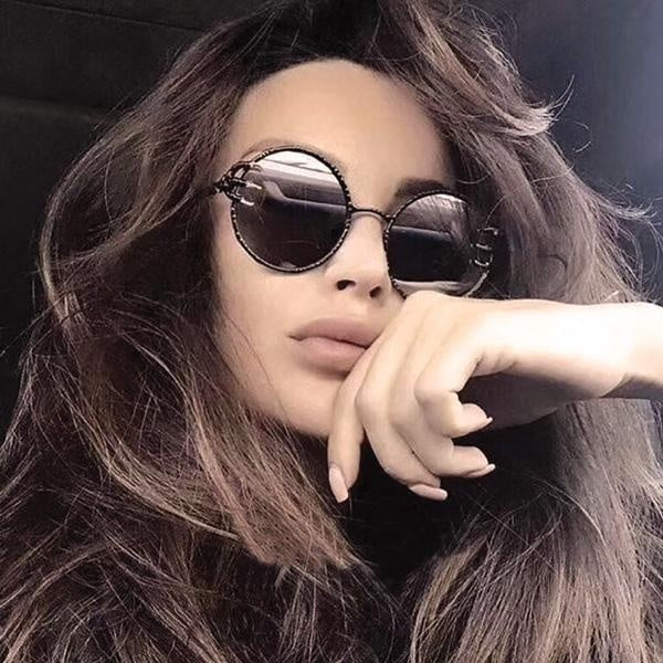 Trendy Skull Shape Round Shades