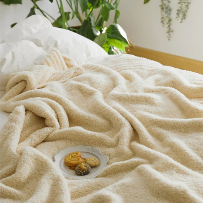 Plush Microfiber Throw Blanket – Soft Cozy Home Accent