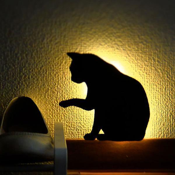 Fun Motion Sensor Cat Lamp