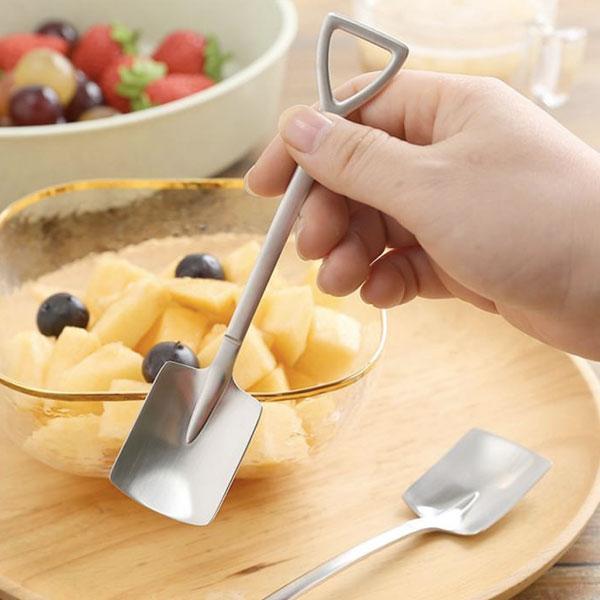 Long Handle Stainless Steel Soup Spoon