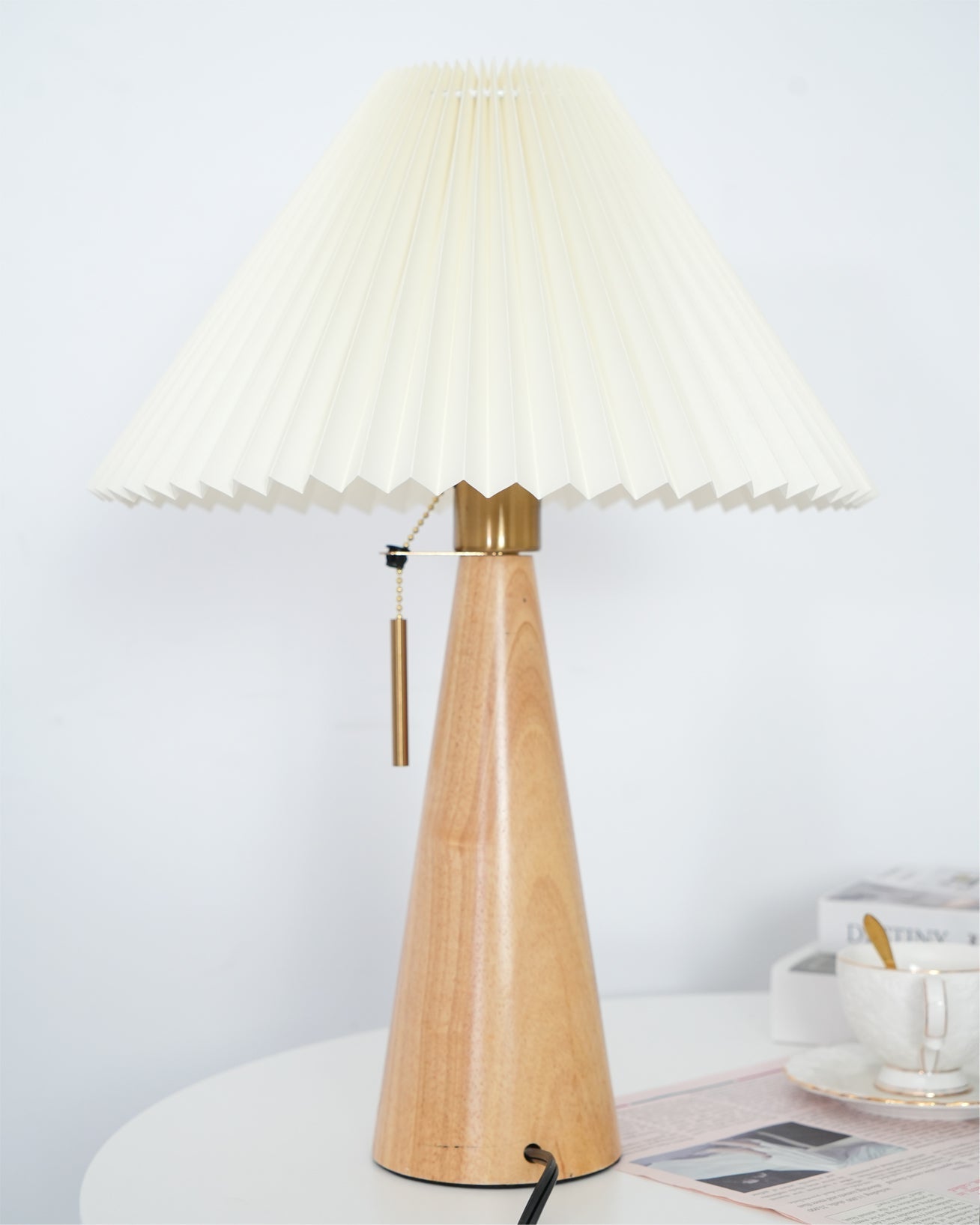 Vintage Chic Wooden Desk Lamp