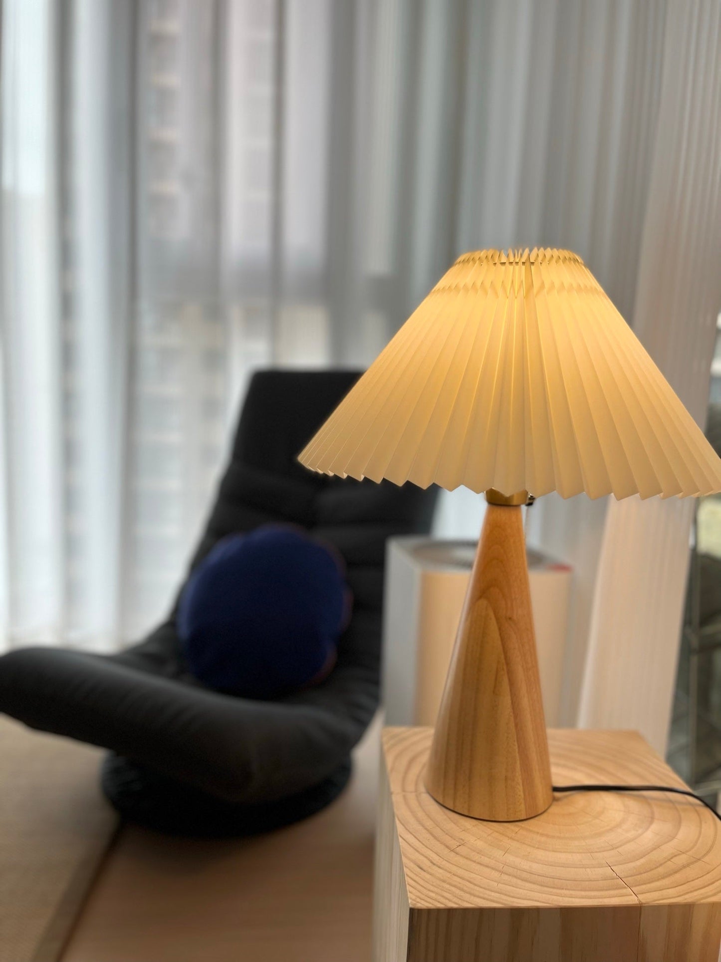 Vintage Chic Wooden Desk Lamp