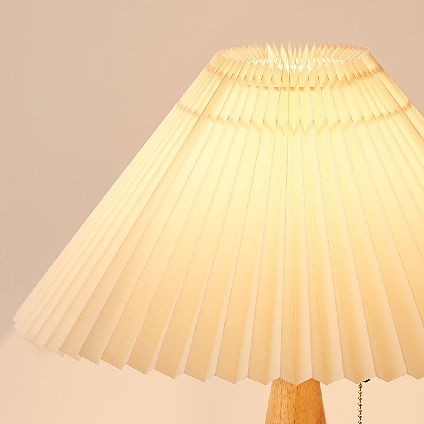 Vintage Chic Wooden Desk Lamp