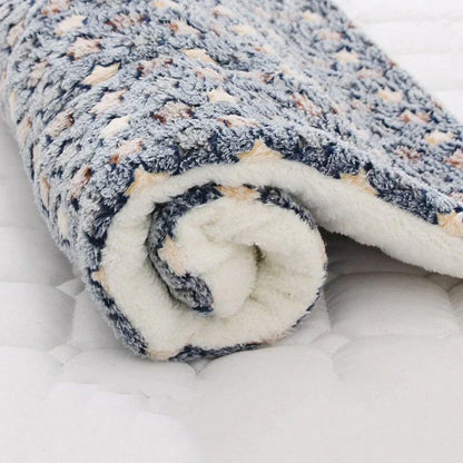 Soft Machine Washable Pet Throw Blanket
