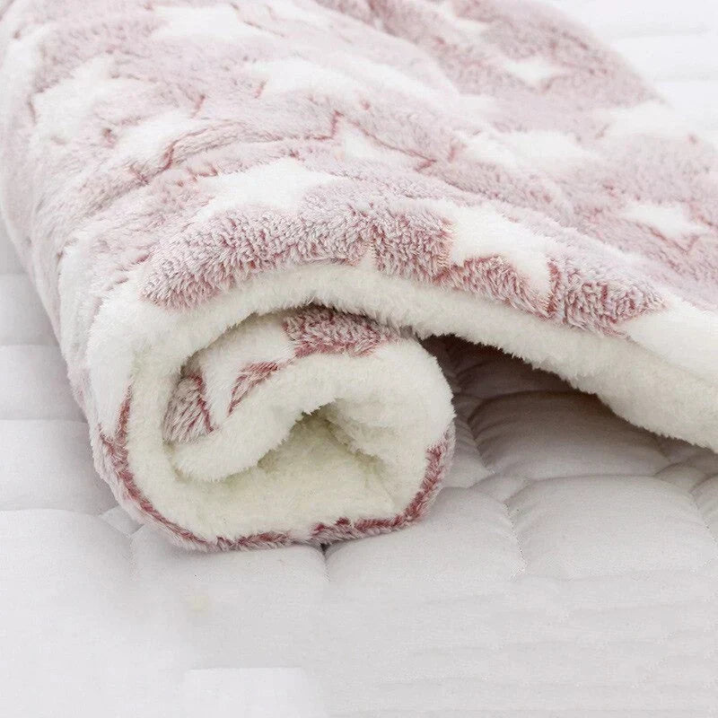 Soft Machine Washable Pet Throw Blanket