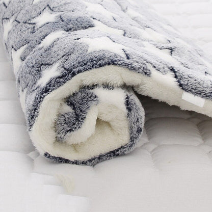Soft Machine Washable Pet Throw Blanket