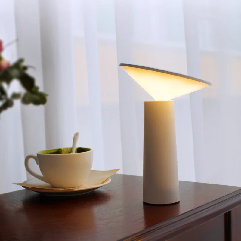 Compact Flexible Table Lamp