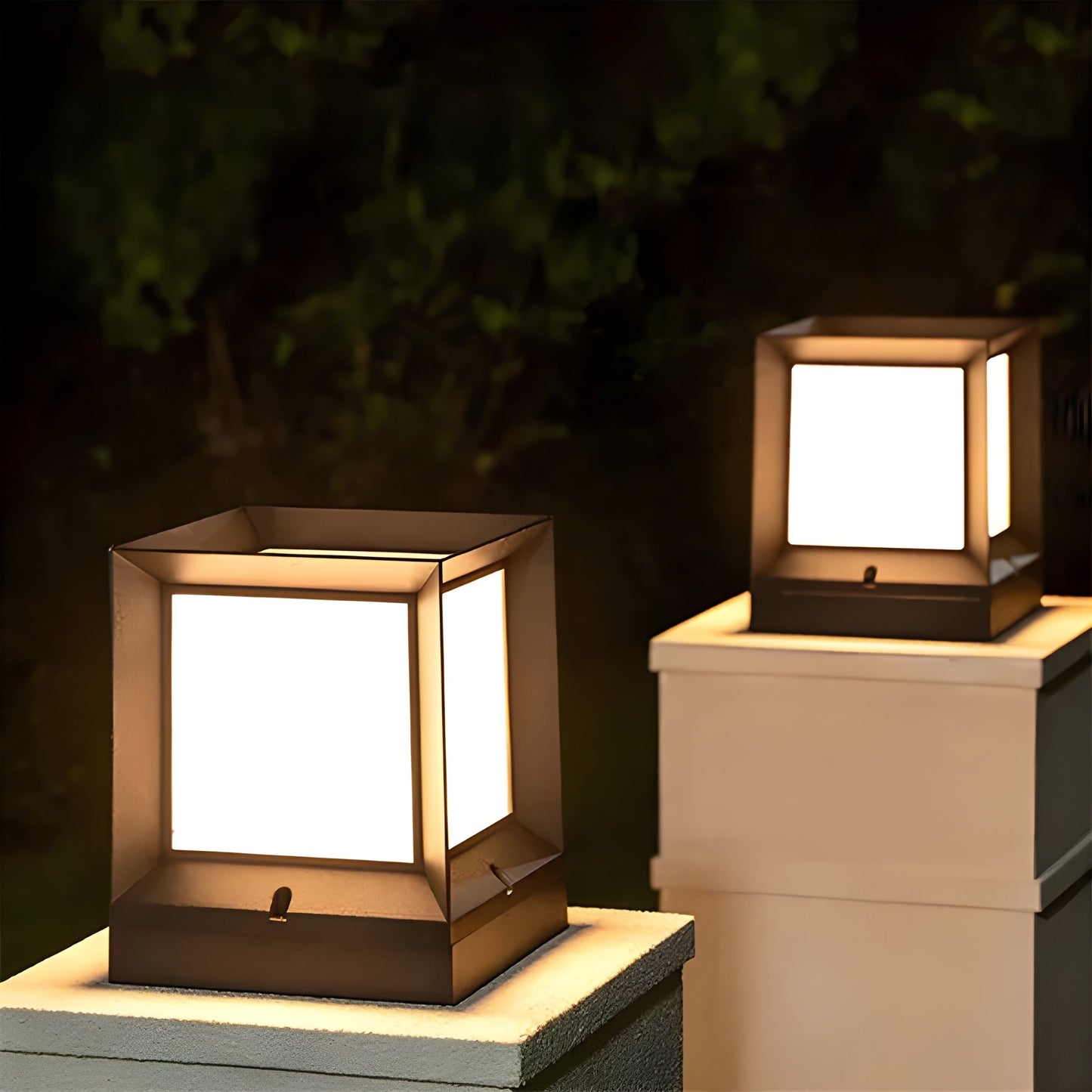 Bright Outdoor LED Garden Lamp