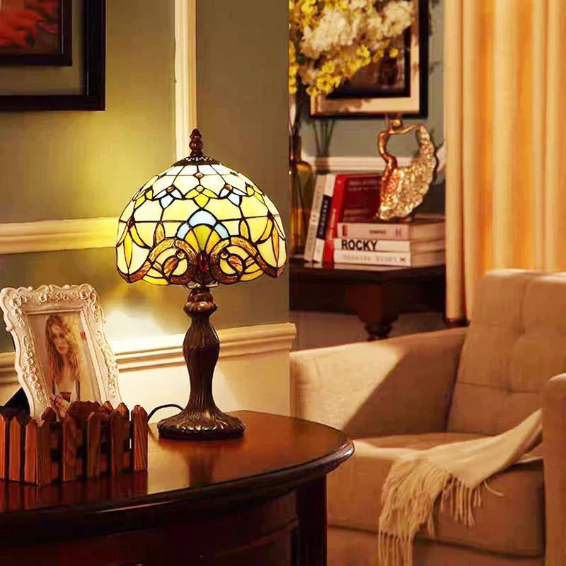Elegant Tiffany Style Desk Lamp