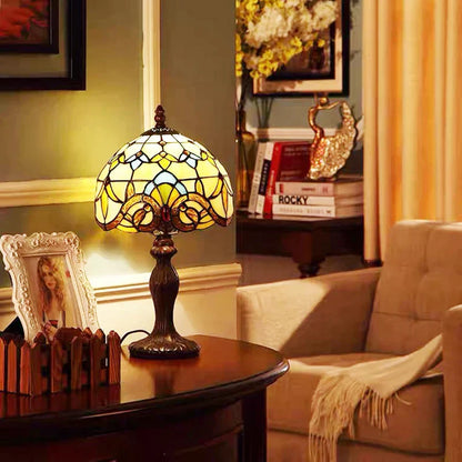 Elegant Tiffany Style Desk Lamp